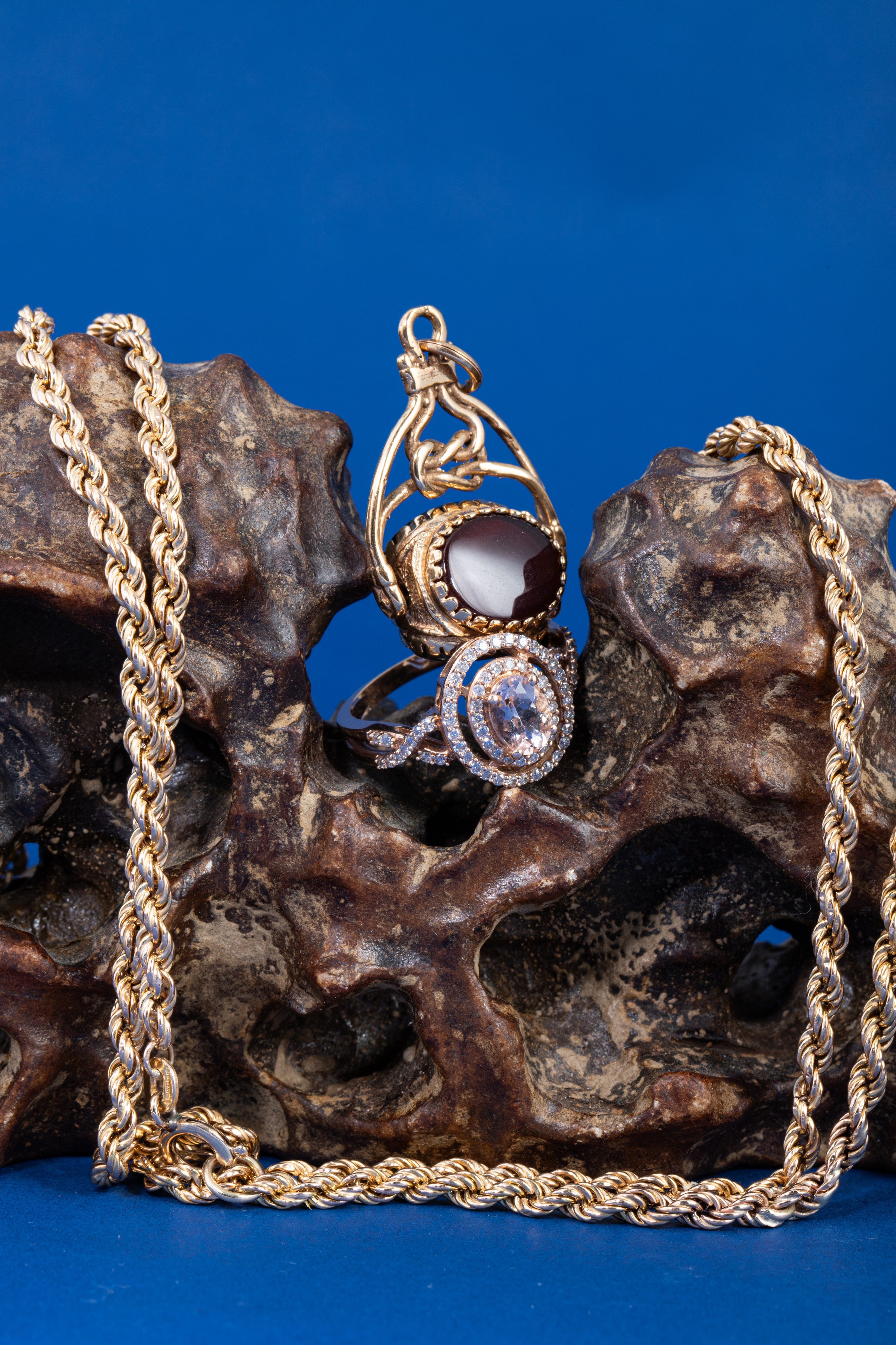 Timed auction of Jewellery, Watches, & Coins 